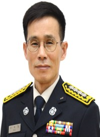 유재홍