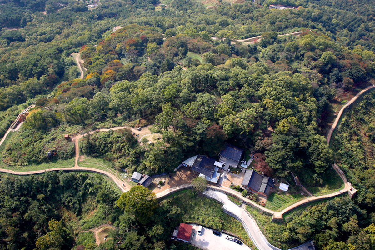 Osan Doksanseong Fortress and Semadae Site image_01